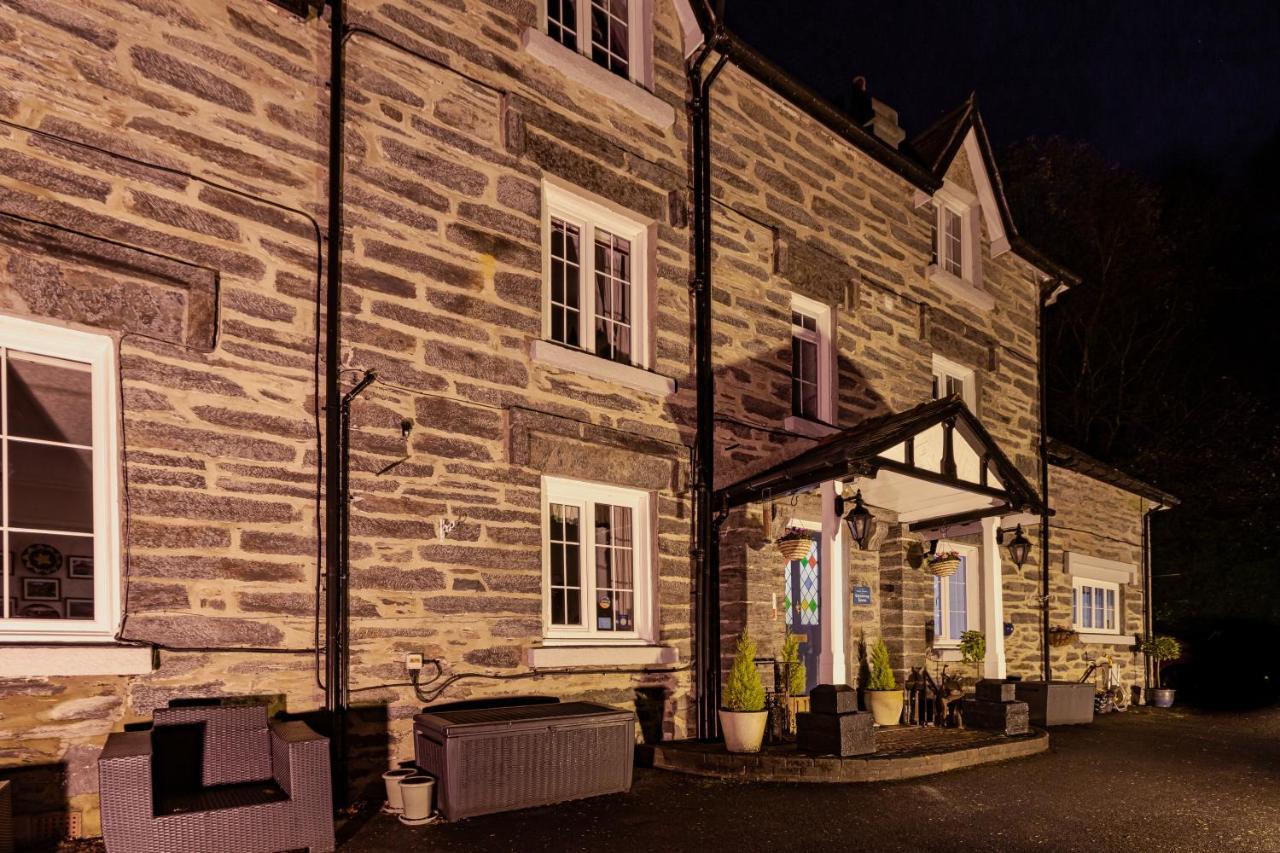 Glyntwrog House Acomodação com café da manhã Betws-y-Coed Exterior foto